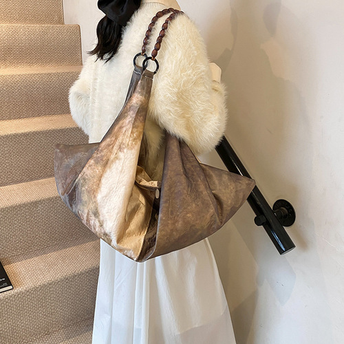 Foreign single large-capacity bag women's 2024 new autumn and winter casual portable versatile shoulder bag high-end tote bag