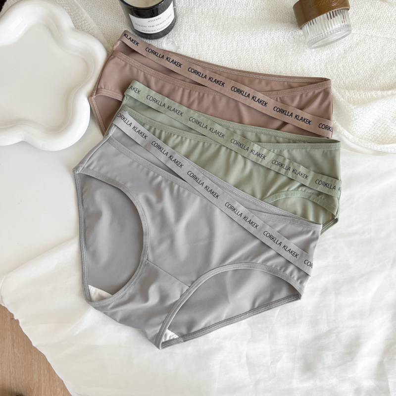 Letter Print Ice Silk Briefs for Women, Non-Curling, Non-Binding, Breathable, Moisture-Wicking, High Elasticity, Non-Slip, Thin, Mid-Waist Panties