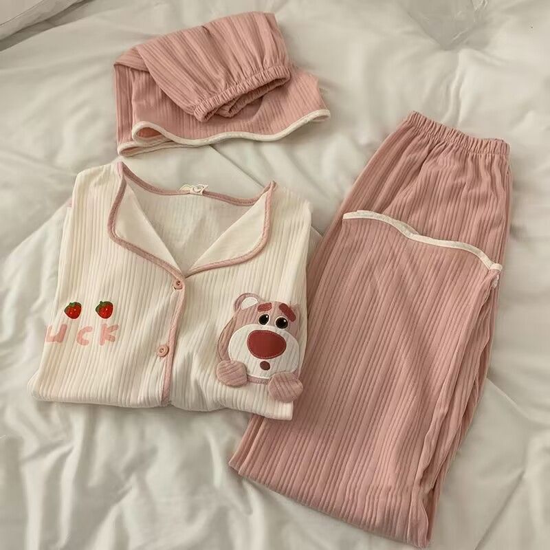 Pijamas calientes de verano transfronterizo para mujer de tres piezas pequeño monstruo imitación algodón pantalones cortos de manga corta pantalones cardigan traje de servicio a domicilio