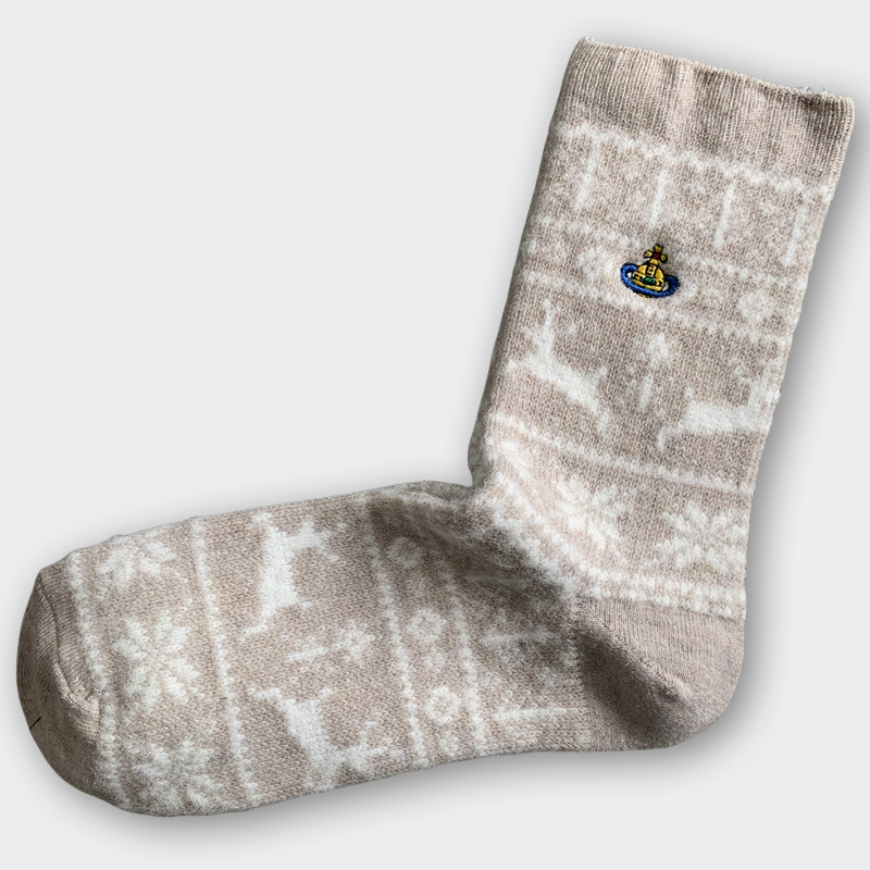 진한 빨간색 [사진에 따라 다름]