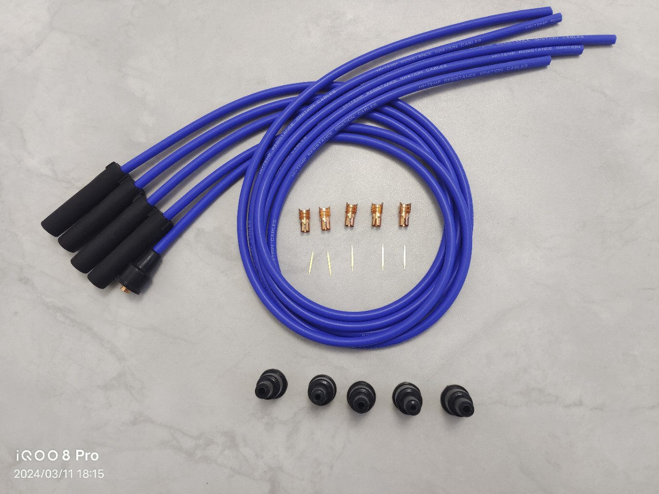Blue 8mm High-Performance Silicone Ignition Cable Suitable for 4 Cylinder Classic Cars 1m (Si-At38033) 5 Pieces