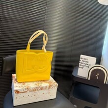 D���¿�羳������ُ�������Ƥ�r�г����߼�������б��μ�Ů��