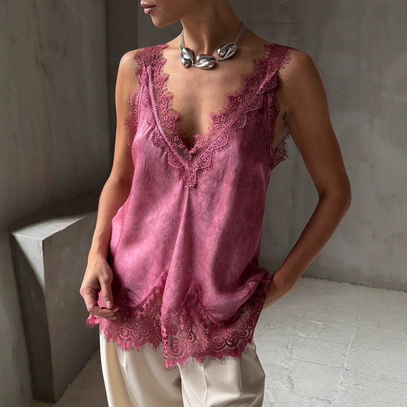 2025 New Summer Style Retro Lace Cut Out Lace Vest Women's Thin V Neck Sleeveless Top for Inner Wear and Outer Wear