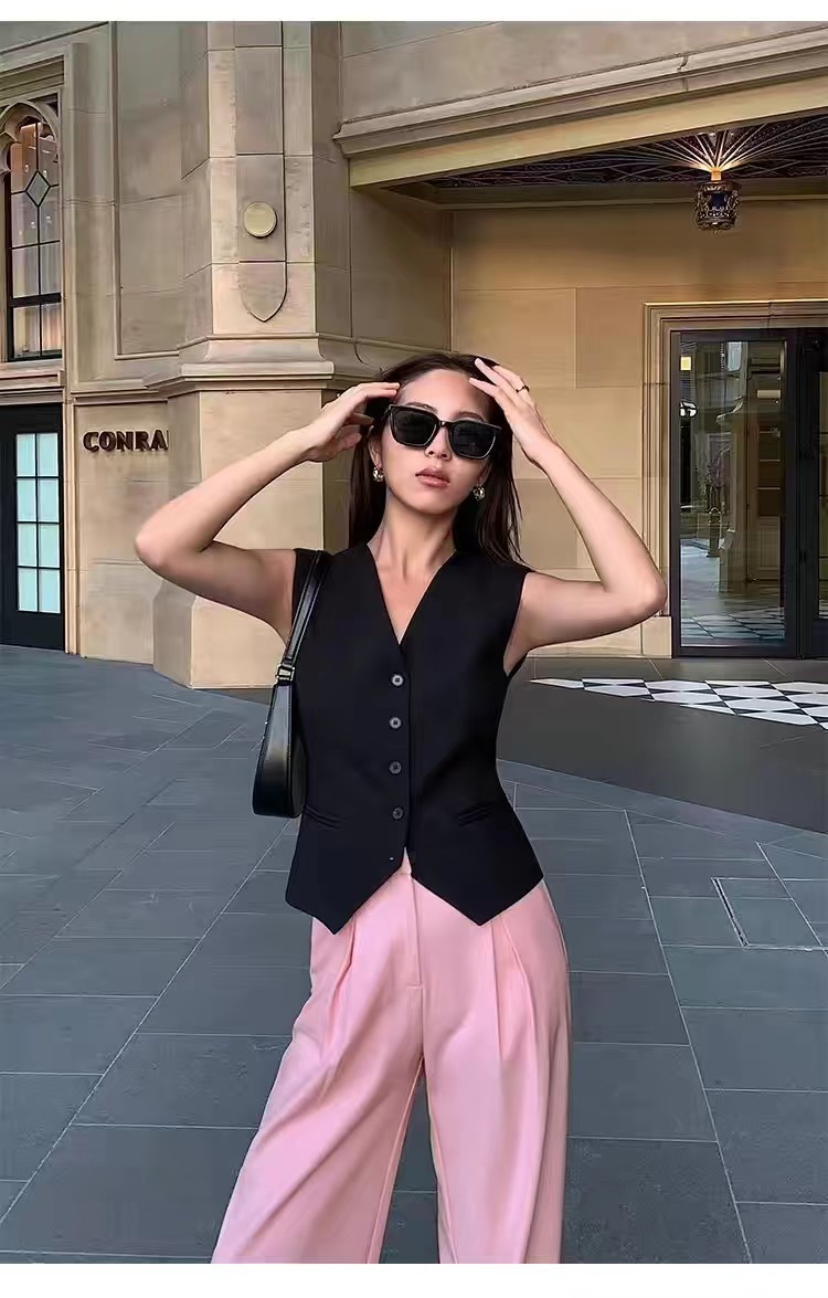 Negro con cuello en V traje pequeño Chaleco de las mujeres desgaste exterior retro corto apilado Chaleco de moda chaleco sin mangas chaleco superior
