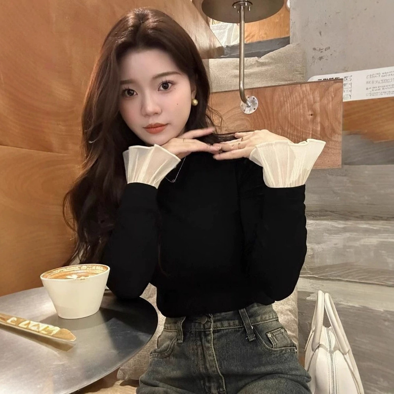 Charming high-neck long-sleeve black patchwork flared autumn and winter base layer new T-shirt design, French-style slim-fit top