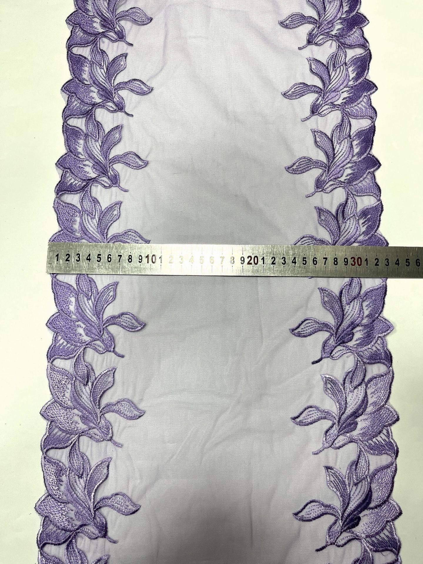 Lilium código de barras spot al por mayor textil casero decoración bordada encaje ropa interior colocado tela de malla bordada