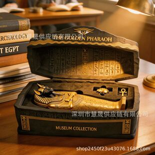 �羳The Golden Pharaoh Anubis Sarcophagus��Ŭ��˹ʯ�ה[��