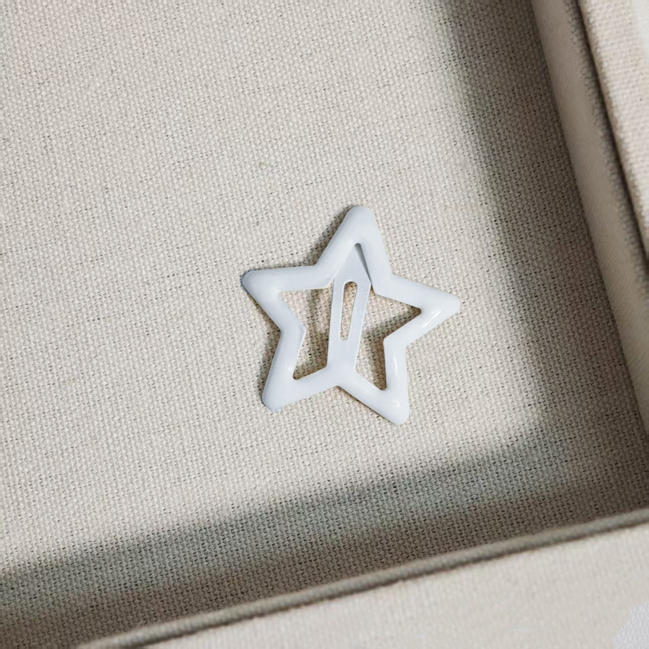 About 3cm five-pointed star bb clip-pure white