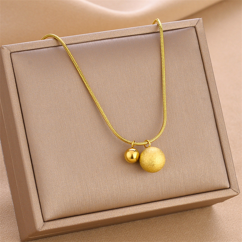 Collar de acero de titanio nuevo transfronterizo, joyería femenina, personalidad de moda, venta caliente simple, joyería de cadena de clavícula femenina, collar creativo image 177