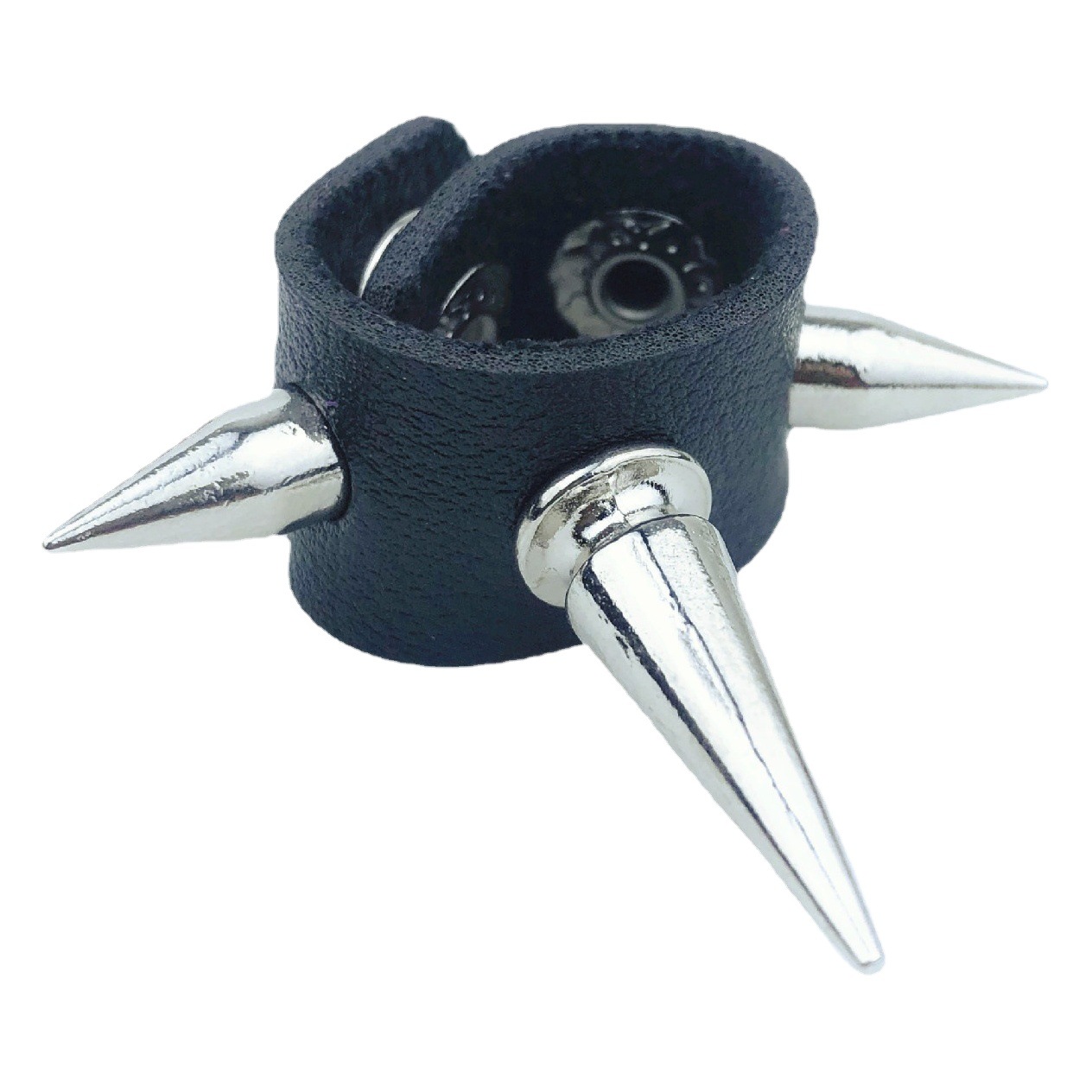 European and American pop punk sharp rivet personality fashion couple ring KTV nightclub performance jewelry ring