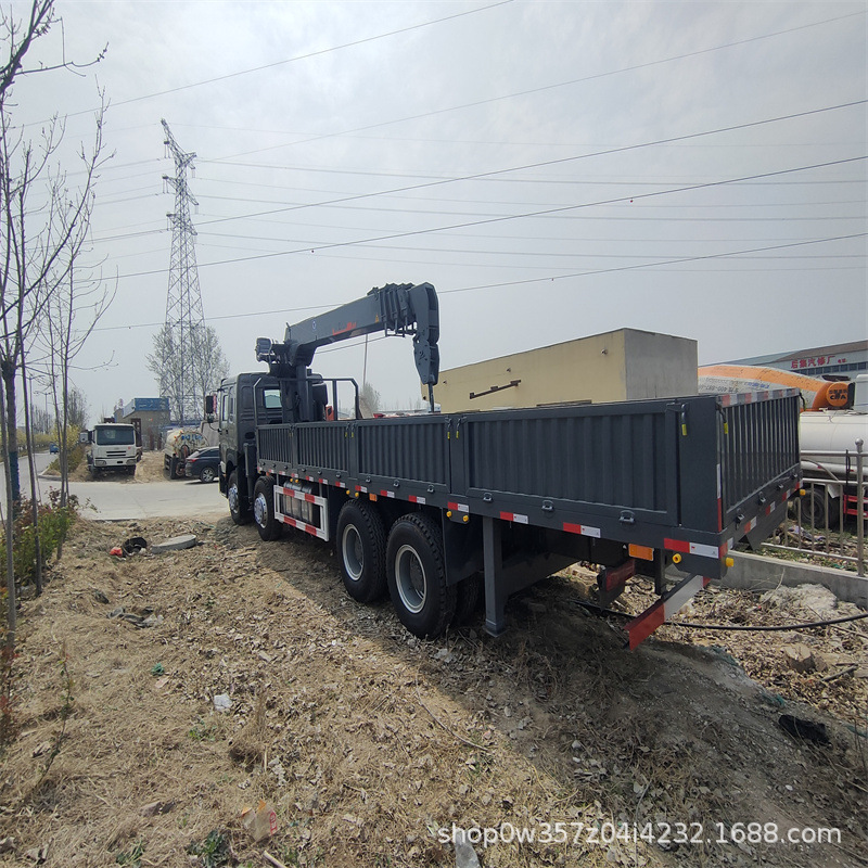 跨境现货出口非洲二手豪沃10轮 12轮371马力直臂随车吊折叠吊