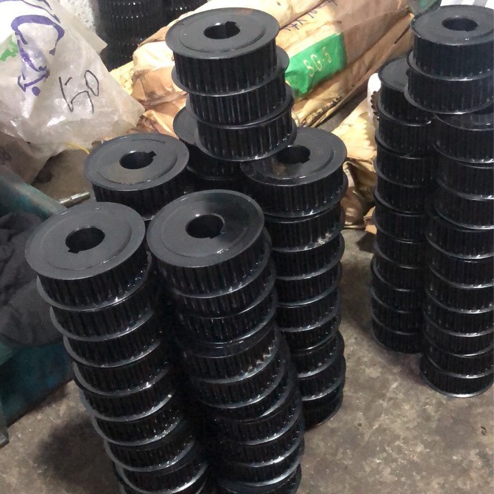 8 M—30牙同步轮，带轮，主轴带轮，机械设备。