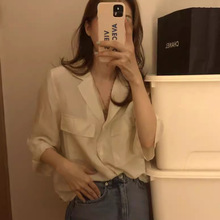 2024春夏新款韩版复古单排扣宽松西装领奶杏中袖慵懒随意衬衫上衣