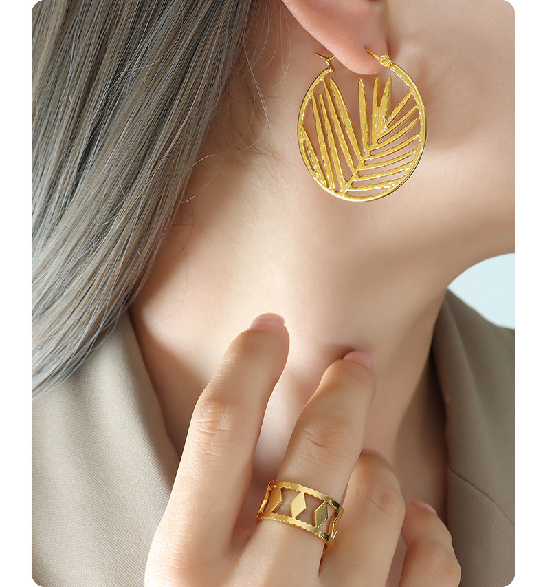 Ethnic Style Leaf Titanium Steel Hoop Earrings 1 Pair