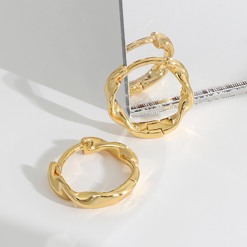 Simple Style Twist Copper Plating Earrings 1 Pair