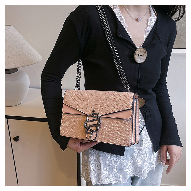 バッグ 90s W< SNAKE LIGH UP CROSSBODY BAG 90s W< SNAKE LIGH UP