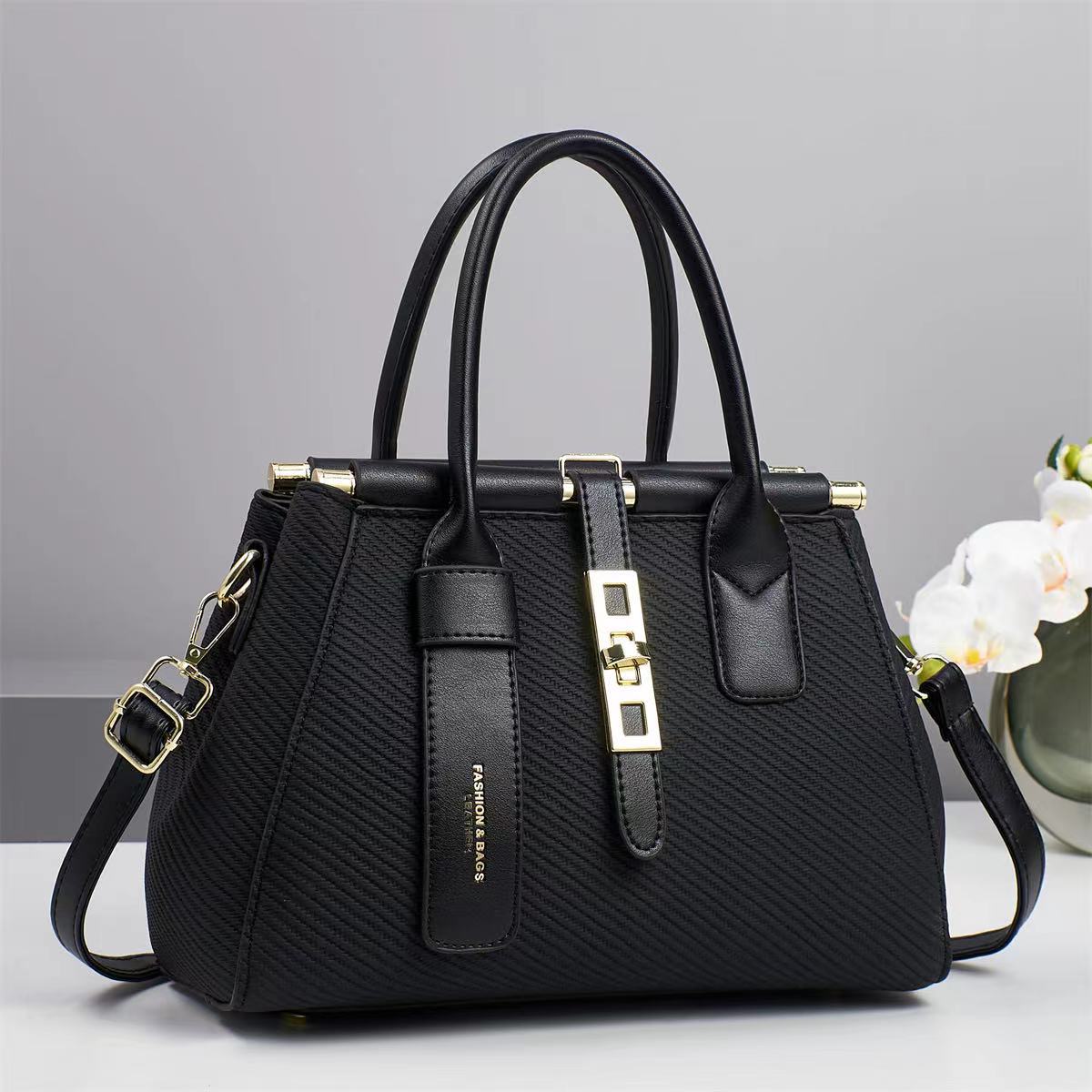 Bolso simple de gran capacidad para mujer 2025 nuevo bolso de hombro casual de todo fósforo de moda para estudiantes