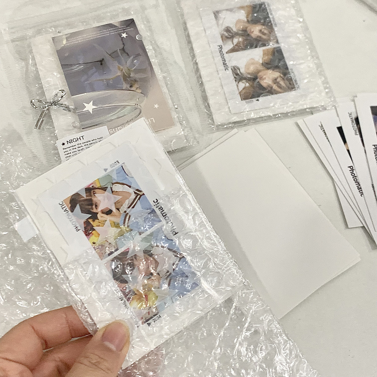 博主同款ins风自封气泡袋谷人必备小卡吧唧加厚包装袋防尘带封条