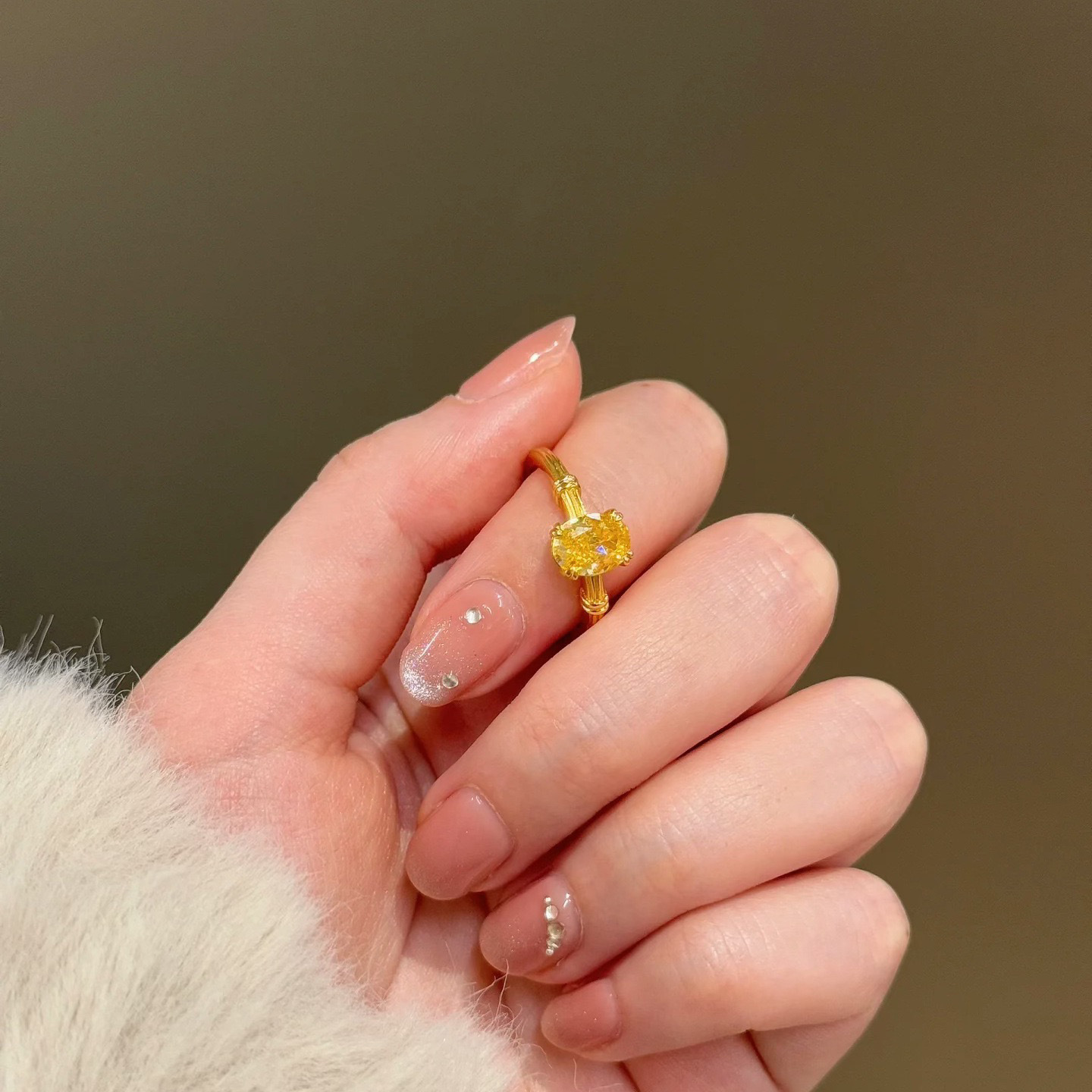 Real Gold Plated Zircon Pigeon Egg Yellow Diamond Ins Versatile Index Finger Ring Light Luxury High-End Feel Jewelry_voghion.com