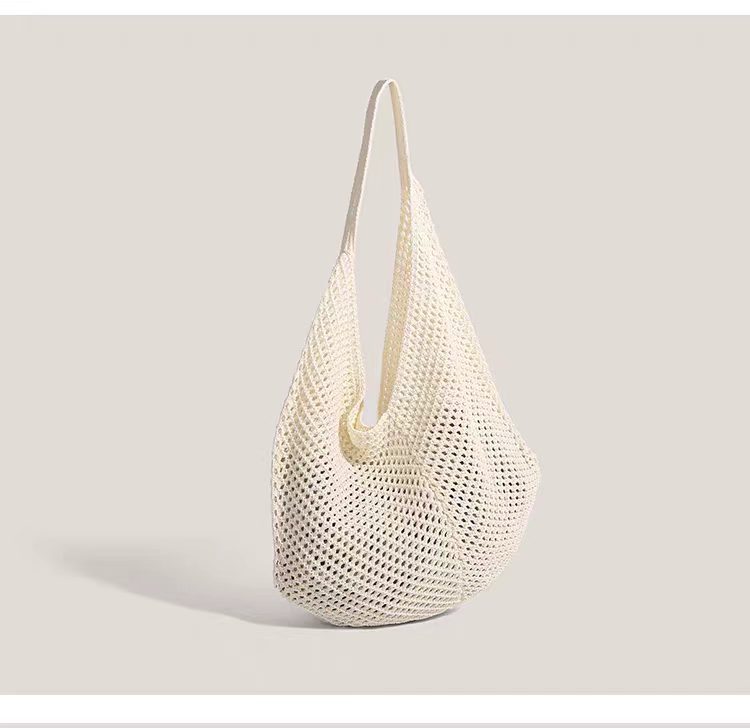 Hollow knitted bag [beige]