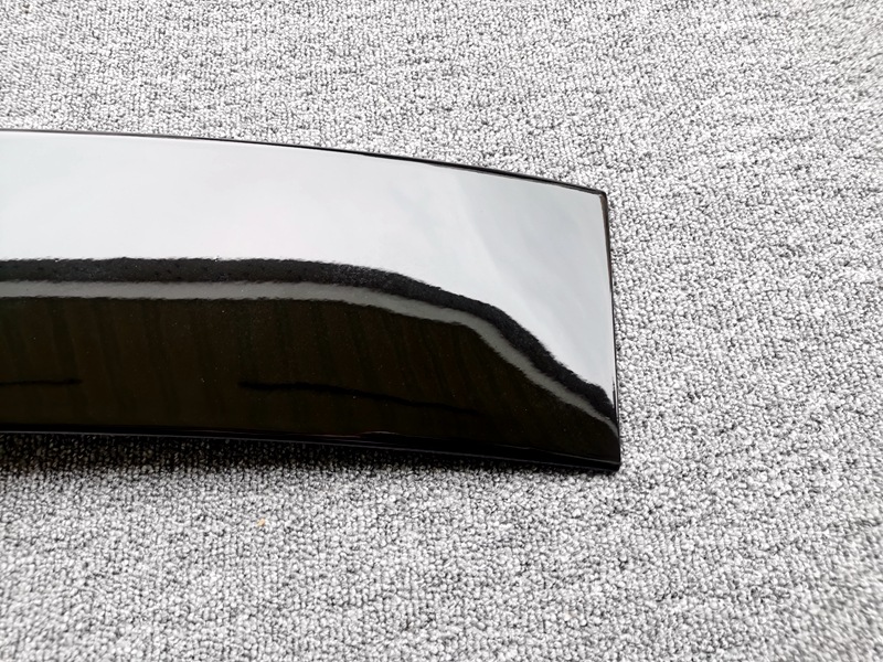Suitable for 2008-2015 Mercedes-Benz E-Class W212 E200/260/300L/63 Modified Carbon Fiber Pattern Top Wing