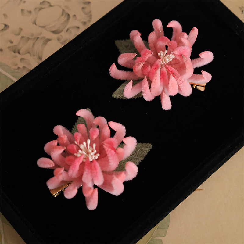 Imitation velvet flower Tang style hairpin new Chinese classical flower hairpin antique Chinese clothing side clip ancient costume embellishment flower back pressure Imitation velvet flower Tang style hairpin new Chinese classical flower hairpin antique Chinese clothing side clip ancient costume embellishment flower back pressure