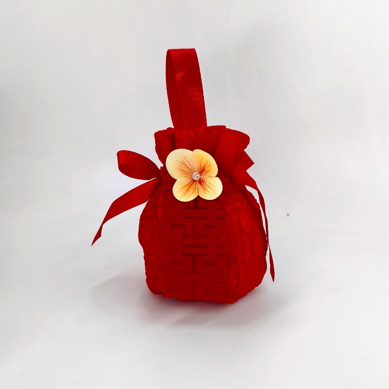 진한 빨강색 + 장희 펠트 + 꽃 장식