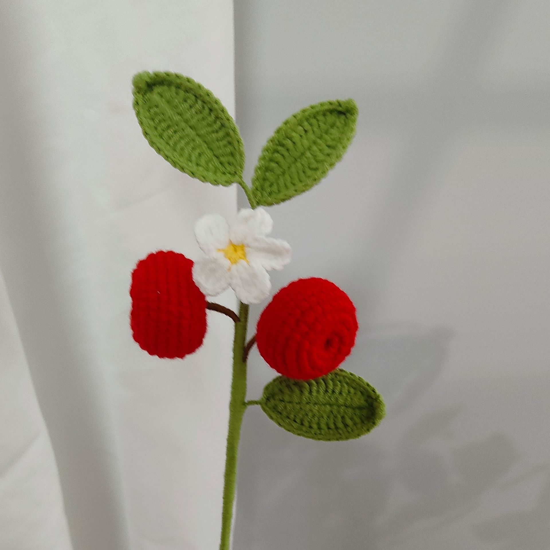 Holiday, Banquet Occasion yarn Material Flower Pattern Casual Elegant Lady Flower Yarn Crochet Flowers Artificial Flowers