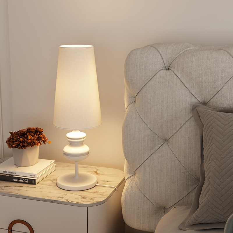 Modern minimalist floor lamp for living room, bedroom, bedside, retro standing lamp, European style floor table lamp, bedside lamp