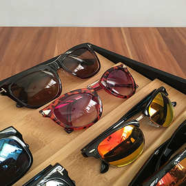 新品竹木展示道具双排多层眼镜陈列架阶梯型墨镜架子烤漆