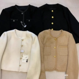 连衣裙;羽绒服;其他短外套