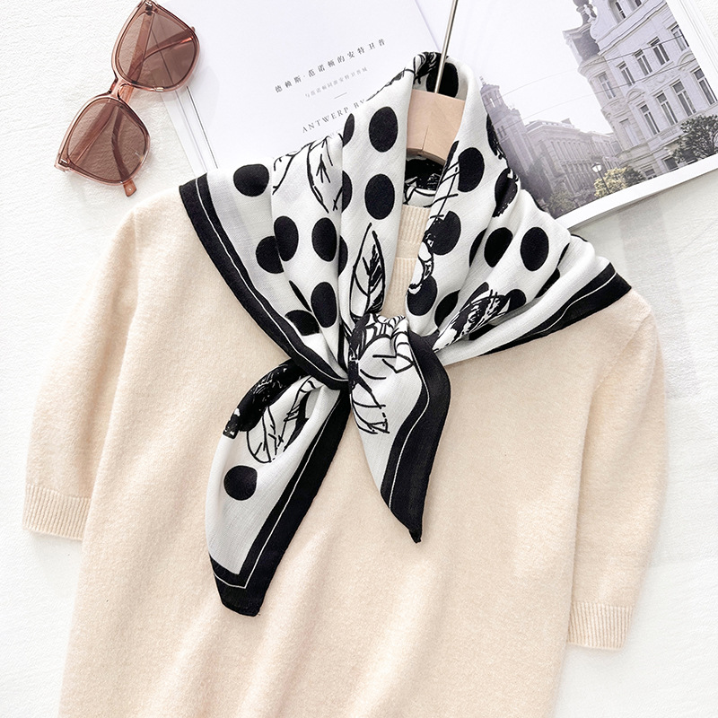 Diseño de impresión retro temperamento de moda toallas cuadradas herringbone de alta calidad estilo exterior elegante toallas de seda decorativas