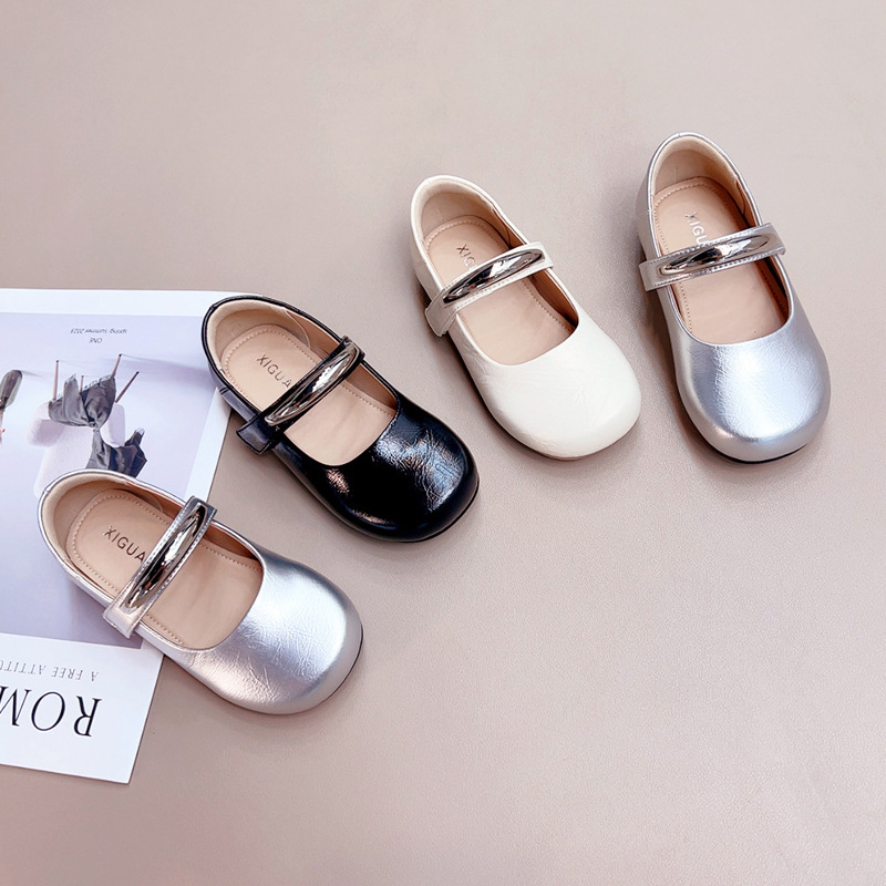 Zapatos de cuero para niñas, zapatos para niños, primavera y otoño 2025, nuevos relojes para niñas, princesa para niños, zapatos individuales, moda image 2