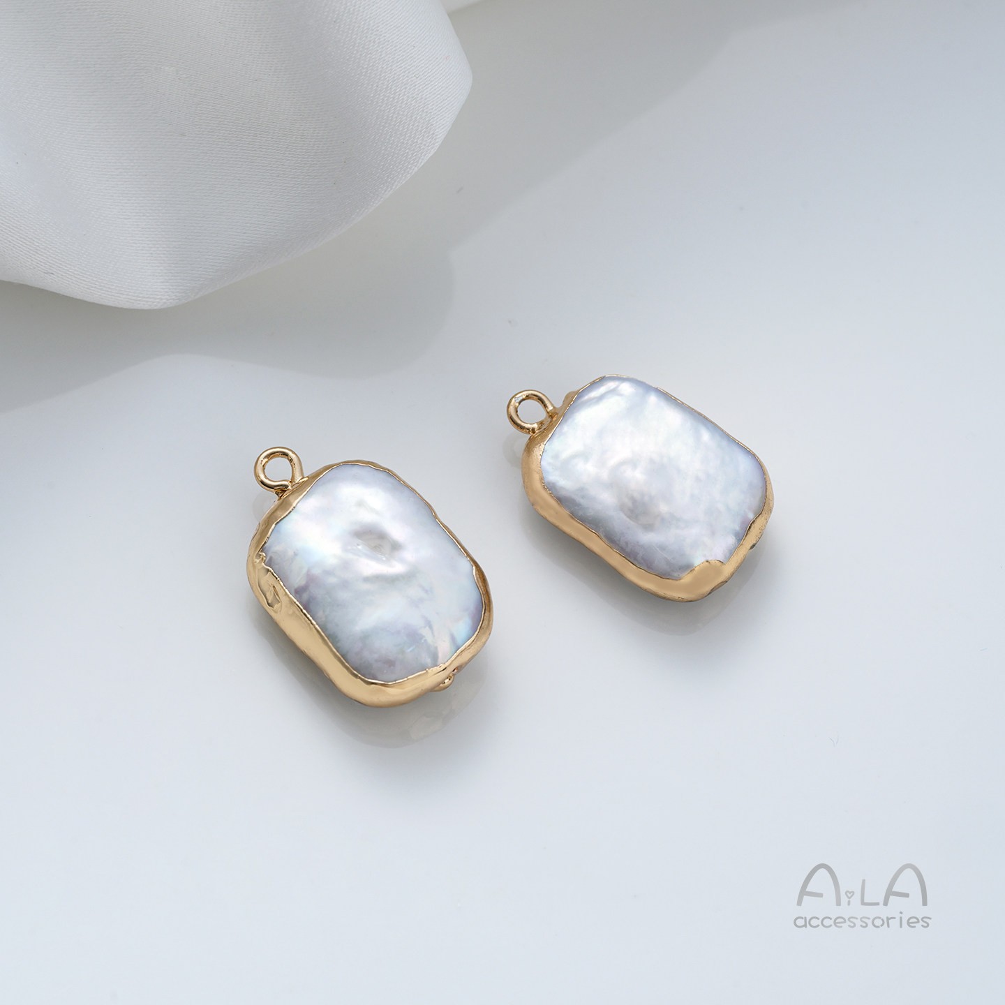 天然バロック異形真珠双穴ペンダントシングル吊り飾り米珠平円形手作りdiy縁取り部品