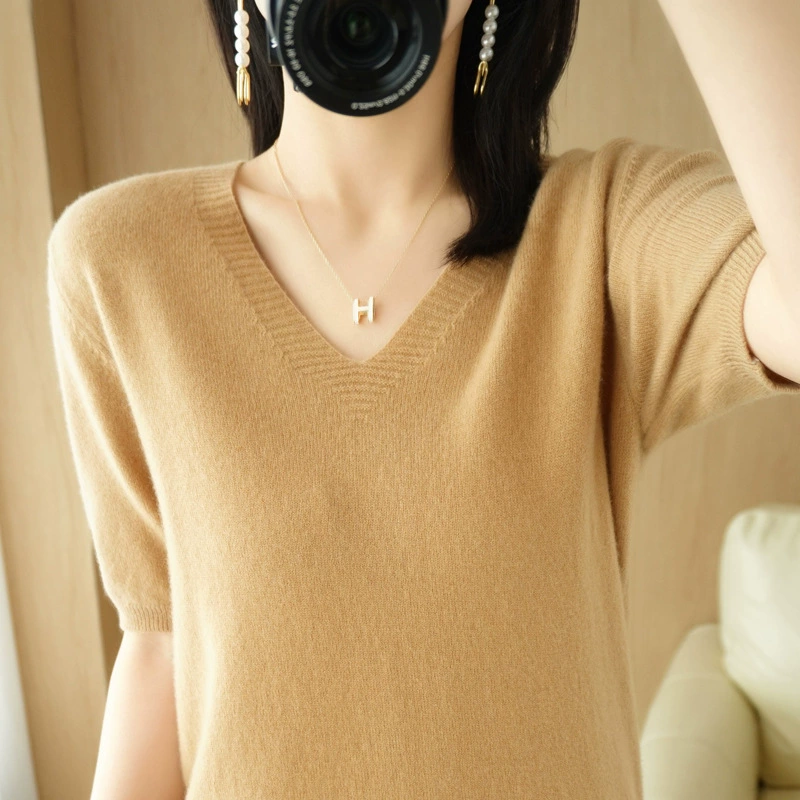 Фабрика Оптовая 2024 весна и лето новый V-образный вырез с короткими рукавами свитер нижний свитер сплошной цвет внутренней поддержки платформы деятельности