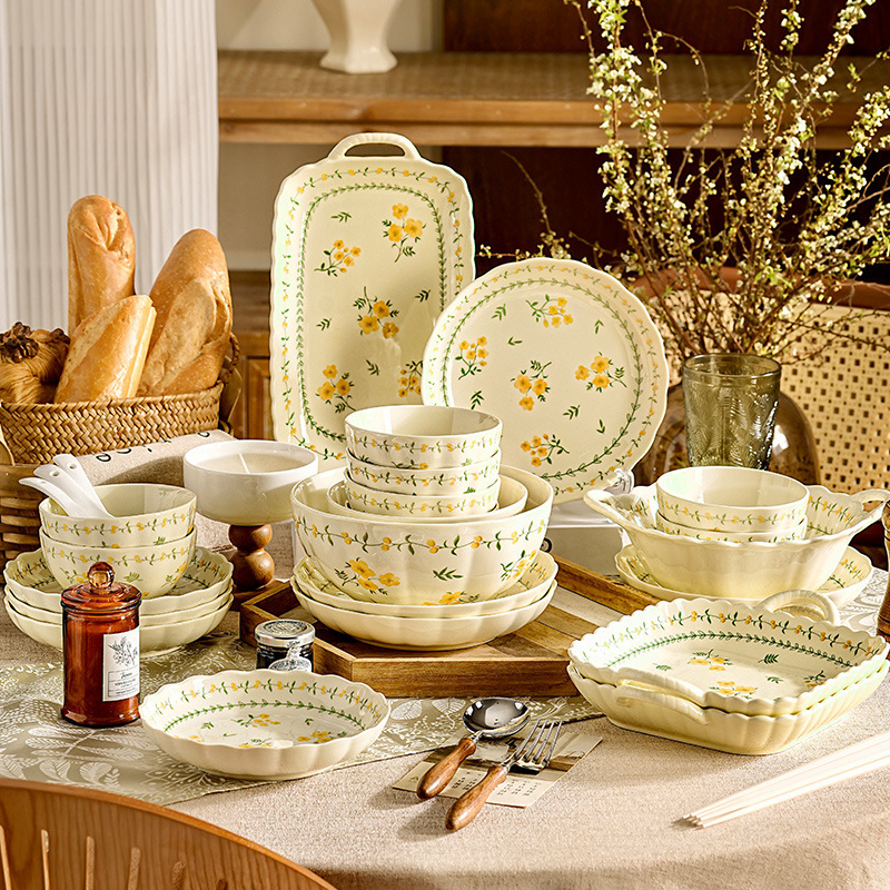 Underglaze Japanese-Style Bowl and Plate Set Ceramic Tableware Household Soup Bowl Plate Bowl Chopsticks Spoon Dinner Plate Gift Box