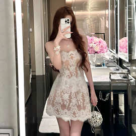 抹胸连衣裙女高级感富家千金重工鱼骨生日礼服裙白色包臀裙子短裙