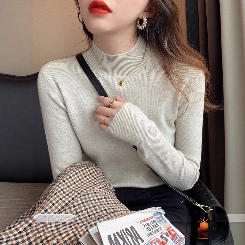 Half Turtleneck Bottoming Shirt for Women in Autumn and Winter 2025 New Style Knitted Inner Gray Sweater Early Autumn High-End Top