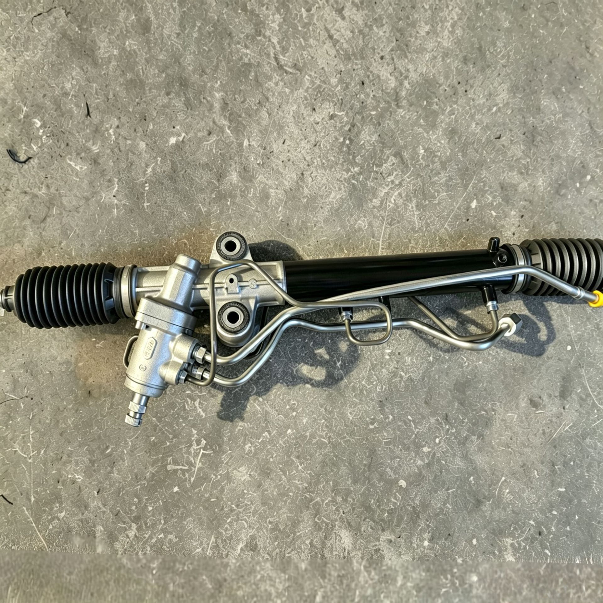 Bl8D-32-110A B25D-32-110A Suitable for Familia Car Parts Steering Gear