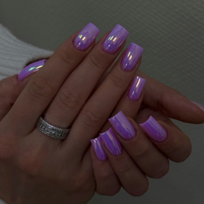24 Pieces of Purple Iridescent Uv-Coated Fashionable Press-On Nails, Full Coverage Nail Stickers in the Same Style as on Instagram