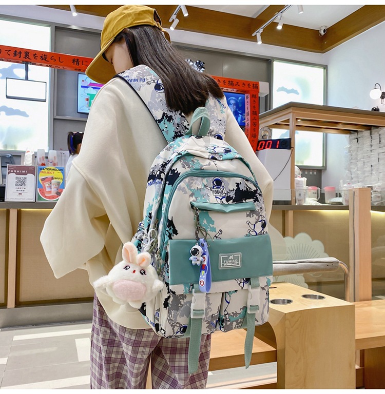 largecapacity backpack junior high college school bag Korean high school students light and casualpicture10