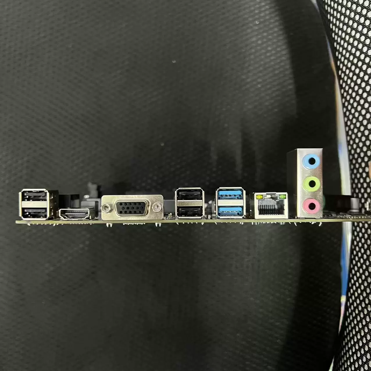 Новая материнская плата H110 LGA-1151 с двухканальным DDR4 и набором CPU, поддерживает M.2