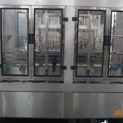 供应直线式常压灌装机 塑料瓶装饮用水瓶装水生产线|ru