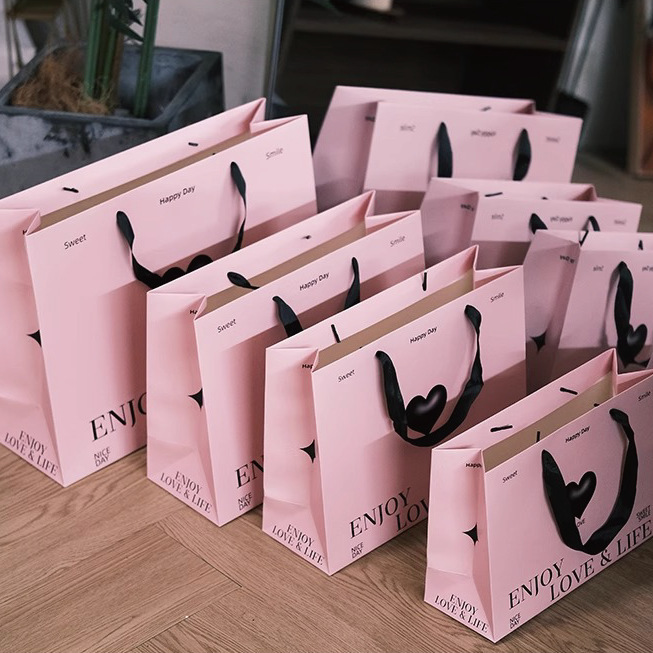 Bolsas de cartón blanco impresas bolsas de cartón blanco bolsas de cartón blanco en stock bolsas de cartón blanco bonitas bolsas de sensación alta
