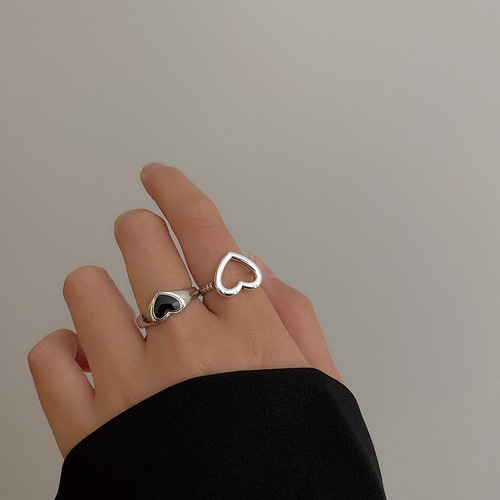 Black Heart Ring for Girls, Ins Trendy, Niche Design, Personality Retro Ring Set for Index Finger, Stackable Band Ring