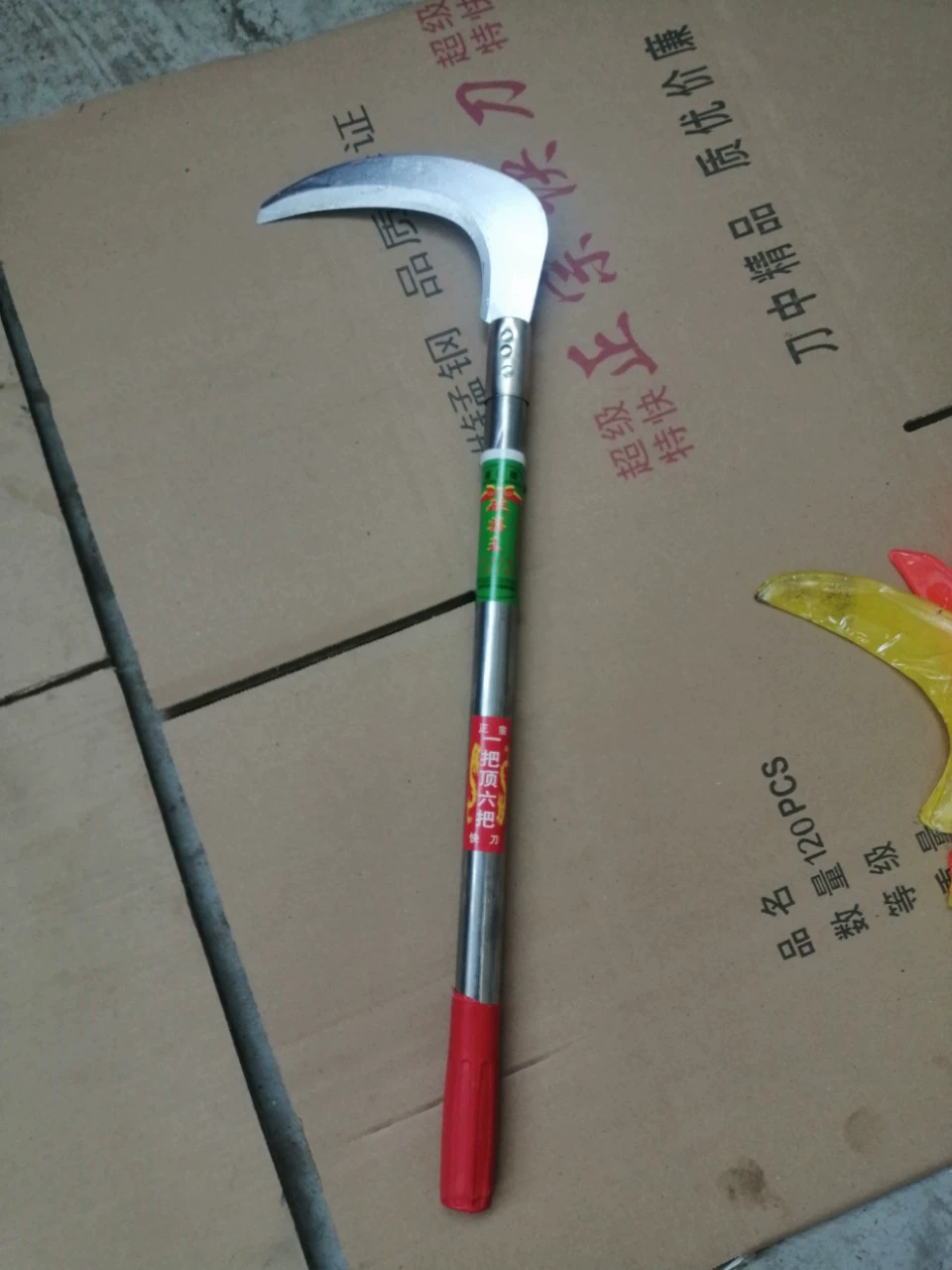 Самопроизводительная и продана ручка из нержавеющей стали, утолщенный древесный серп, большая резка кукурузы, укроп, резка мелких ветвей.