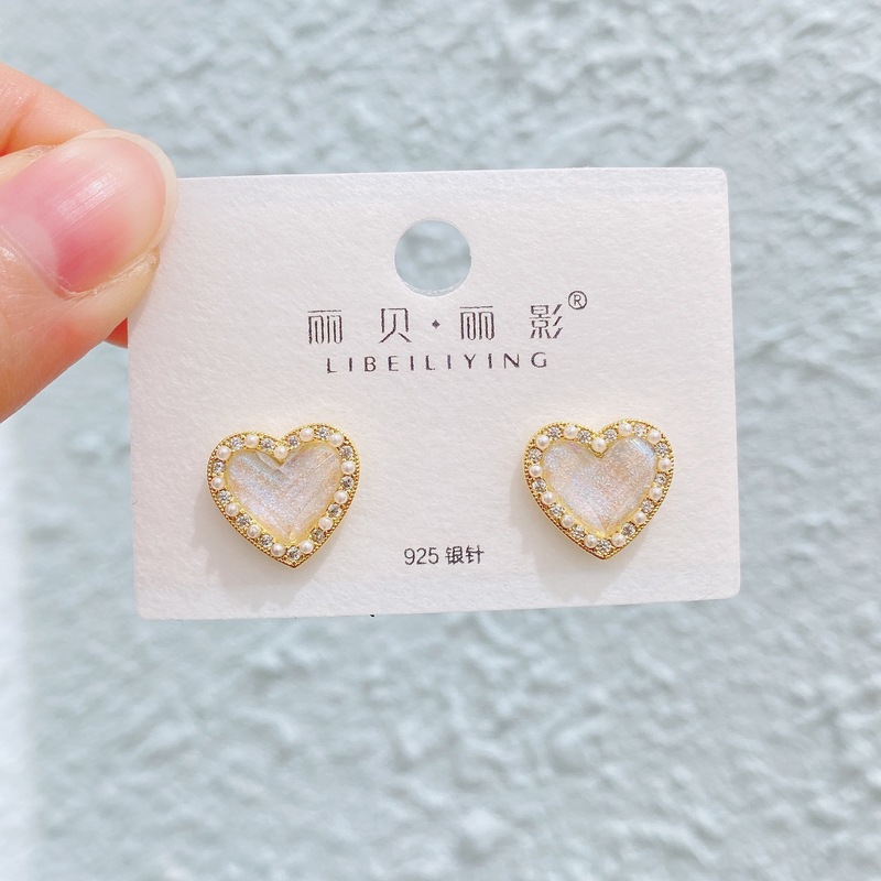 Liyin/Libeliying 新しいパール蝶のイヤリング女性のためのライト高級優しい気質シンプルなイヤリングシルバー針イヤリング|undefined