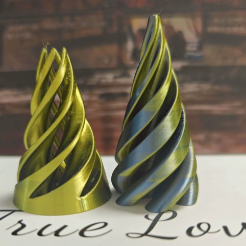 라운드 크리스마스 트리 블랙과 골드 투톤