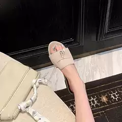 【 Grape Mom Same Style 】 Wife Drag~Retro Old Money Tassel Lock Flat Flat One Word Slippers Women's Cool Drag Outerwear