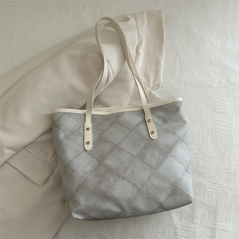 Bolso de alta sensación para mujeres 2024 nueva moda moda bolso de hombro de gran capacidad bolsa de transporte de viaje bolso de balde